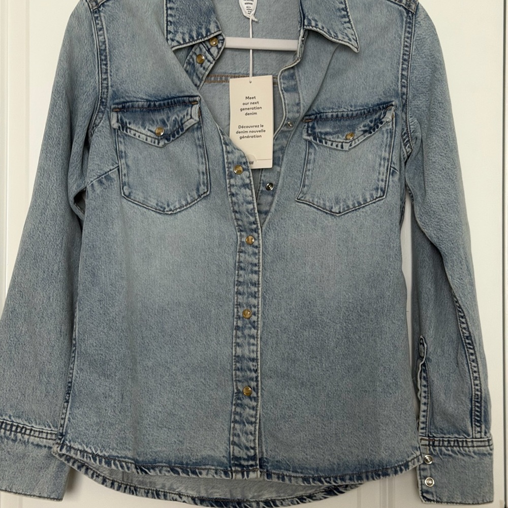 H&M Blue Denim Buttondown - Picture 4 of 5
